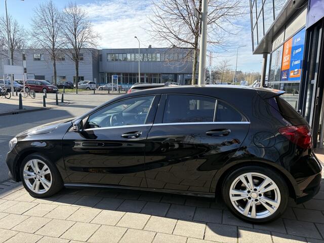Mercedes-Benz A-KLASSE 160 AMG Night Ed.