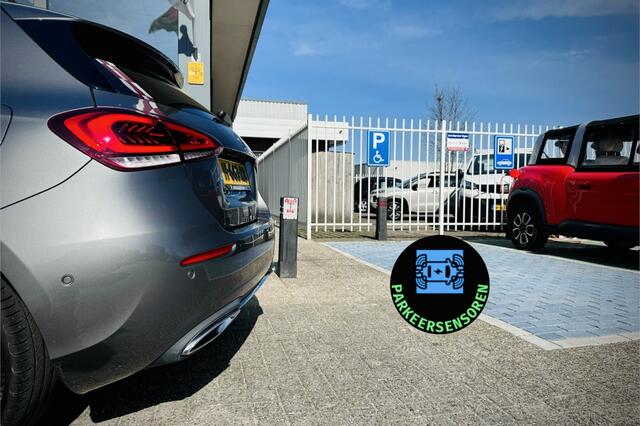 Mercedes-Benz A-KLASSE 180 Advantage Night pakket / CAMERA / CLIMA / CRUISE