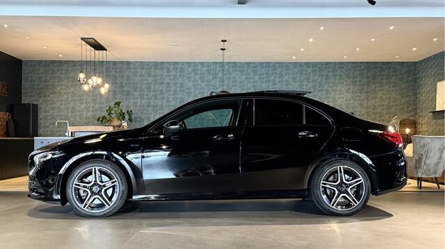 Mercedes-Benz A-KLASSE 250e AMG I Pano I Burmester I Camera