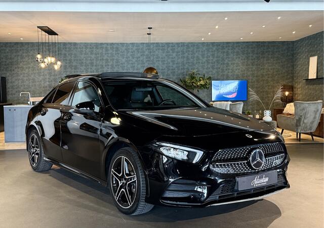 Mercedes-Benz A-KLASSE 250e AMG I Pano I Burmester I Camera