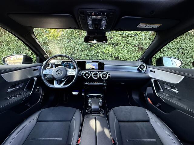 Mercedes-Benz A-KLASSE 250e AMG I Pano I Burmester I Camera