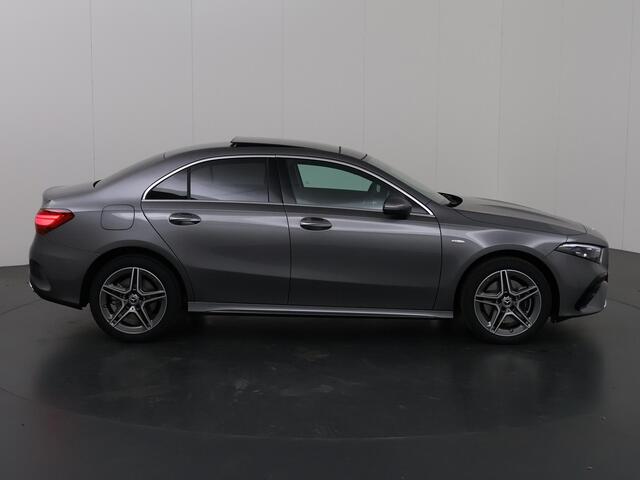 Mercedes-Benz A-KLASSE 250 e Limousine Business Solution AMG 250 e Business Solution AMG Mercedes-Benz A 250 e Limousine Business Solution AMG