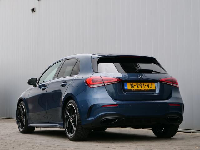 Mercedes-Benz A-KLASSE 180 Business Solution 136pk AMG Automaat Navigatie / LED / Camera / Sfeerverlichting