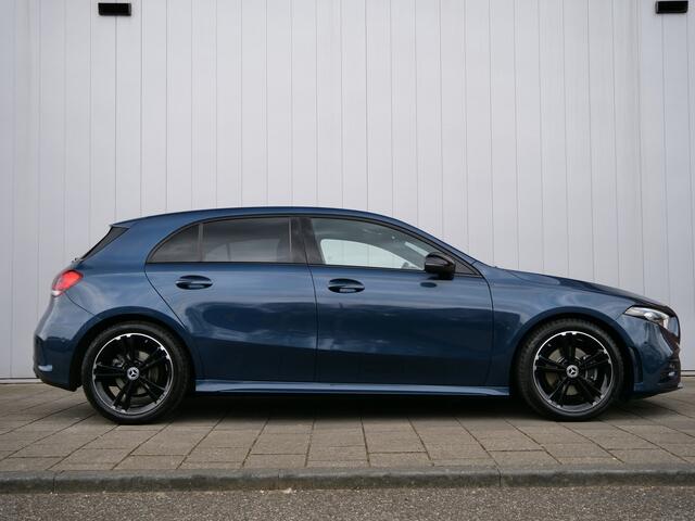 Mercedes-Benz A-KLASSE 180 Business Solution 136pk AMG Automaat Navigatie / LED / Camera / Sfeerverlichting