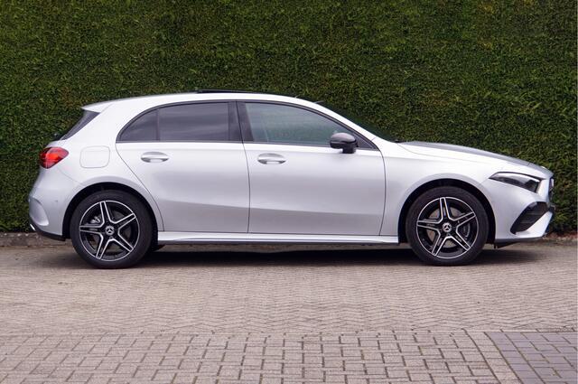 Mercedes-Benz A-KLASSE A 250 e AMG Line Night Facelift | Pano Carplay Distronic Sfeer