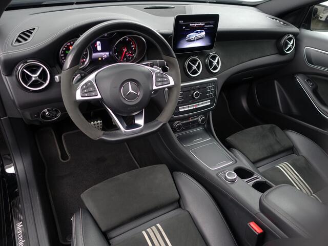 Mercedes-Benz A-KLASSE 180 AMG Night Edition Aut- Panoramadak, Sfeerverlichting, Alcantara Interieur Afwerking, Xenon Led, Keyless