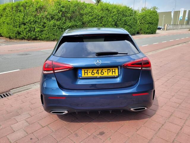 Mercedes-Benz A-KLASSE 180 Business Solution AMG