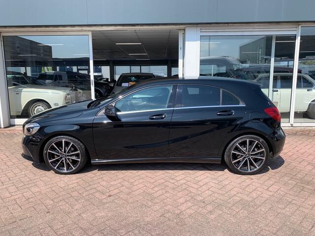 Mercedes-Benz A-KLASSE 180 d Lease Edition AUT. Airco Cruise PDC Navi Bluetooth