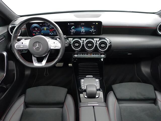 Mercedes-Benz A-KLASSE AMG Street Style Edition Aut- Panoramadak, Aero Package, Xenon Led, Alcantara Sport Interieur