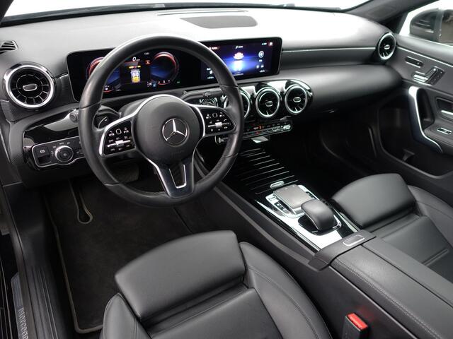 Mercedes-Benz A-KLASSE 220 AMG Prestige Plus Aut- Memory Seats, Camera, Park Assist, Leder Interieur, Xenon Led, Keyless, Zitcomfort