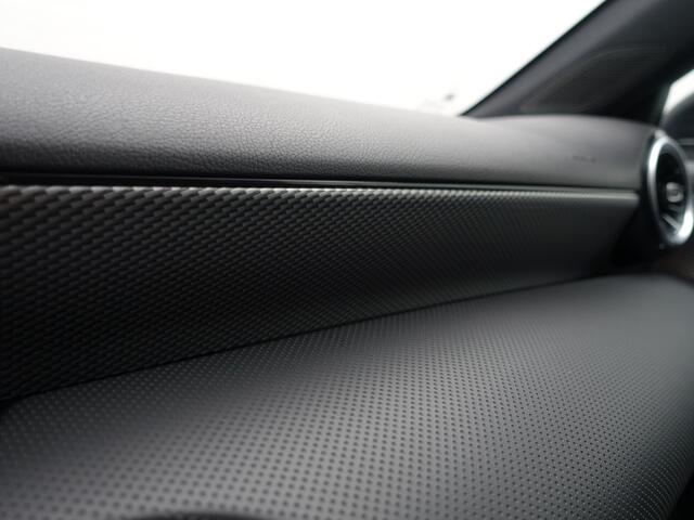 Mercedes-Benz A-KLASSE 220 AMG Prestige Plus Aut- Memory Seats, Camera, Park Assist, Leder Interieur, Xenon Led, Keyless, Zitcomfort