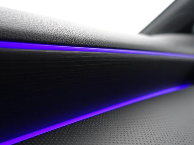 Mercedes-Benz A-KLASSE 250 AMG Night Edition Design aut- Panoramadak, Sfeerverlichting, Dynamic select, Lane Assist, Park Assist, Design Afwerking