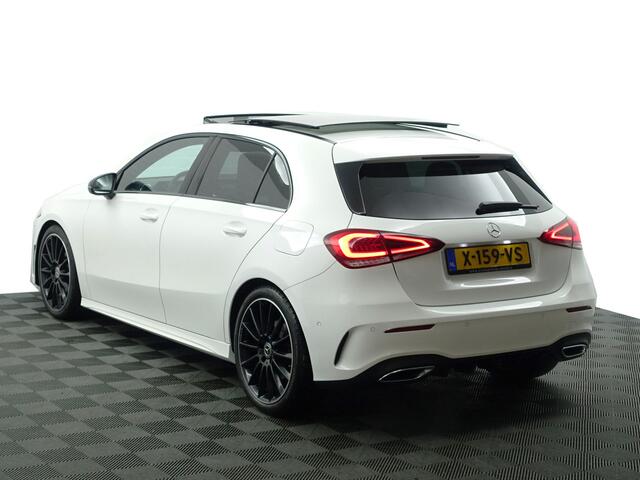 Mercedes-Benz A-KLASSE 250 AMG Night Edition Design aut- Panoramadak, Sfeerverlichting, Dynamic select, Lane Assist, Park Assist, Design Afwerking