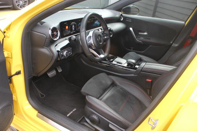 Mercedes-Benz A-KLASSE AMG 35 4MATIC - WIDESCREEN - ALCANTARA - CARPLAY - CAMERA -