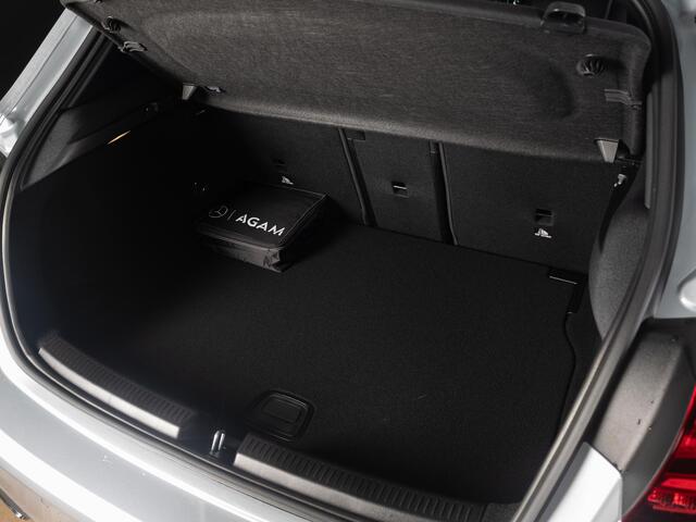 Mercedes-Benz A-KLASSE Hatchback 180 Star Edition Panorama dak