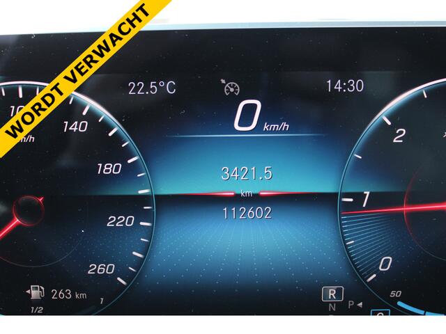 Mercedes-Benz A-KLASSE 180d AUT7 Launch Edition Premium Night LEDER WIDESCREEN CAMERA NAVI 18''