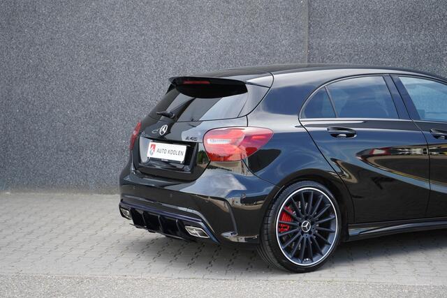 Mercedes-Benz A-KLASSE AMG 45 4MATIC facelift / Camera/ Carplay/ Sportuitlaat!