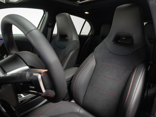 Mercedes-Benz A-KLASSE Hatchback 180 Star Edition AMG Limited Premium PLUS | Panorama dak