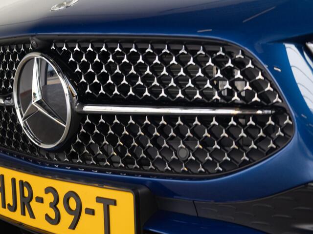 Mercedes-Benz A-KLASSE Hatchback 250 e Star Edition AMG Line Premium PLUS | Panorama dak