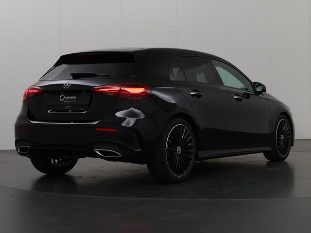 Mercedes-Benz A-KLASSE 180 Business Solution AMG Panoramadak | Multibeam led | Nightpakket | Sfeerverlichting |