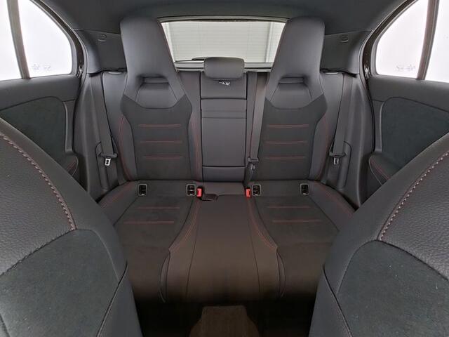 Mercedes-Benz A-KLASSE 250 e AMG Face Lift Plug-In Hybride AMG Line Advanced Plus | Night Pakket | 11kW Laden | Stuur en Stoelverwarming. Inclusief 24 maanden MB Certified garantie voor Europa.