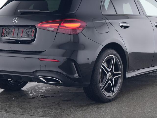 Mercedes-Benz A-KLASSE 250 e AMG Face Lift Plug-In Hybride AMG Line Advanced Plus | Night Pakket | 11kW Laden | Stuur en Stoelverwarming. Inclusief 24 maanden MB Certified garantie voor Europa.