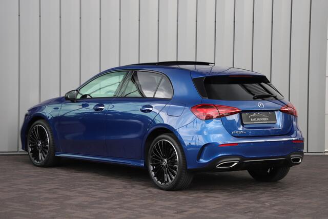 Mercedes-Benz A-KLASSE 250e AMG Aut8 | 218PK | Pano | Head-up | Burmester | Memory | Sfeerverlichting | Multibeam | ACC | Stuurwielverwarming | Trekhaak | 2024.