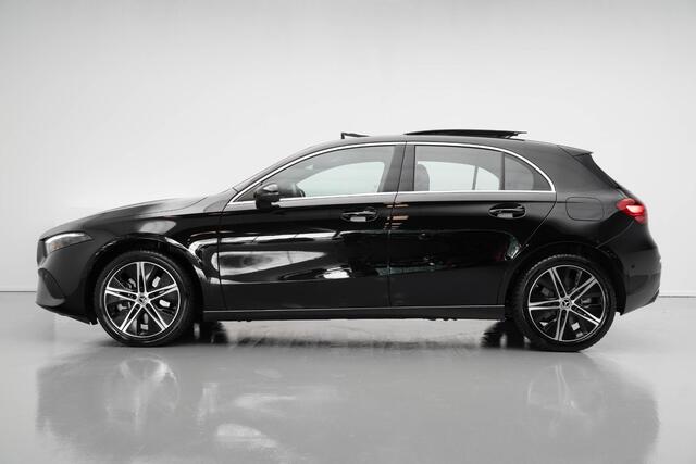 Mercedes-Benz A-KLASSE 250 e Business Solution |Pano|Dodehoek|Unieke Bekleding|