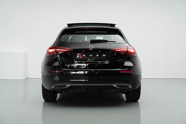 Mercedes-Benz A-KLASSE 250 e Business Solution |Pano|Dodehoek|Unieke Bekleding|