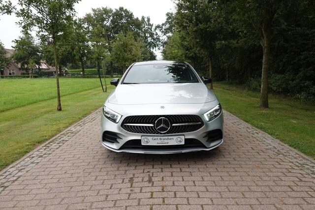 Mercedes-Benz A-KLASSE 250 e Premium Plus AMG | Pano | 360 graden camera | Led |