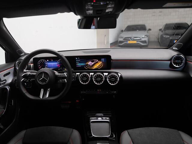 Mercedes-Benz A-KLASSE Limousine 180 Business Solution AMG