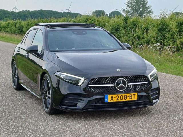 Mercedes-Benz A-KLASSE 250 Premium Plus /Nieuwstaat !/Sfeer/Pano./Leder/19"/AMG-Line//Trekh/