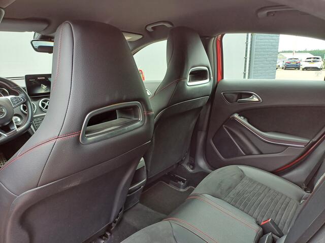 Mercedes-Benz A-KLASSE 180 Business Solution AMG