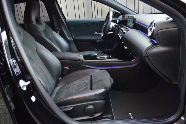 Mercedes-Benz A-KLASSE 250 e AMG Led Panorama Widescreen Sfeer Distronic Camera Trekh. Augmented Pdc