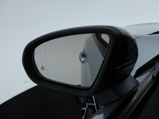 Mercedes-Benz A-KLASSE 180 Business Solution AMG | AMG Line Plus pakket | Nightpakket | Parkeerpakket met 360°-camera | KEYLESS GO | Extra USB-poorten | MULTIBEAM LED | Head-up display | Dodehoekassistent |