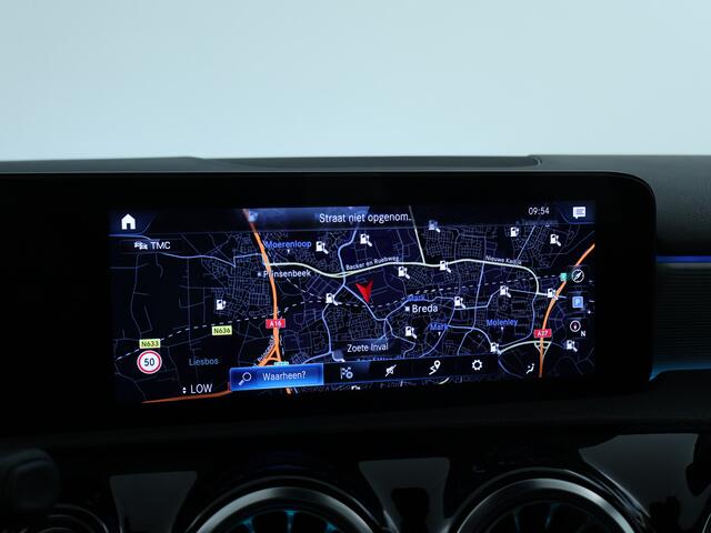 Mercedes-Benz A-KLASSE 250 e Progressive | Rijassistentie Pack | Panoramadak | Sfeerverlichting | Augmented Reality | Car Play | Inclusief 24 maanden Mercedes-Benz Certified garantie voor Europa.