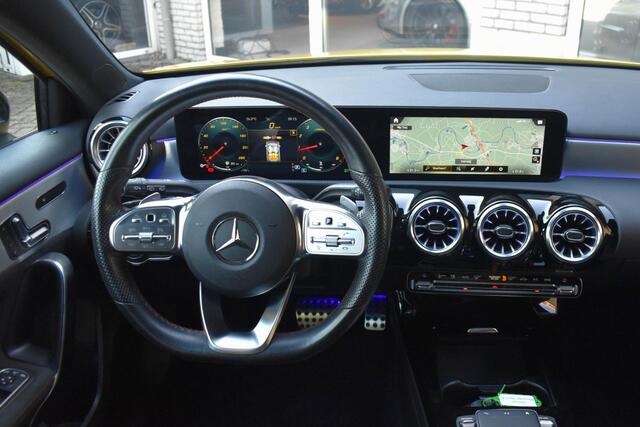 Mercedes-Benz A-KLASSE 180 AMG Sfeer Pano Electr. Stoelen Advanced Audio
