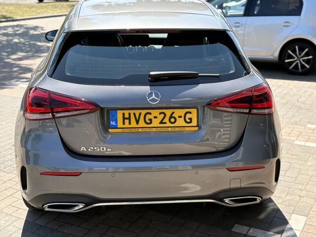 Mercedes-Benz A-KLASSE 250 e Bns Sol. AMG