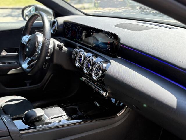 Mercedes-Benz A-KLASSE 250 e Bns Sol. AMG