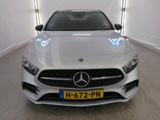 Mercedes-Benz A-KLASSE 200 AMG-Line Panoramadak Camera High-Performance-Led