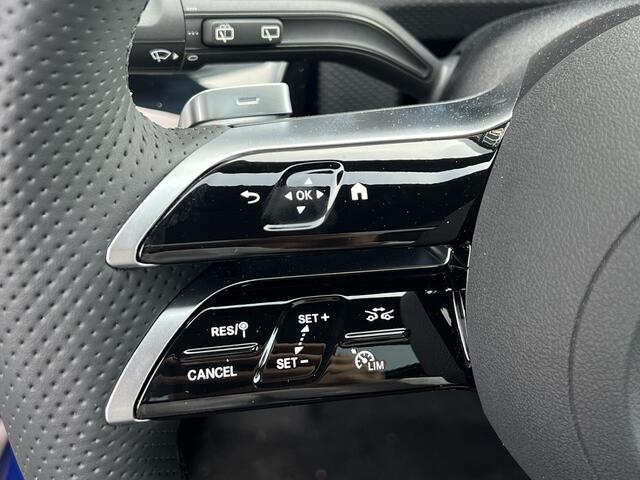 Mercedes-Benz A-KLASSE 180 Star Edition AMG LIMITED | Bruin Interieur | Night Pakket | Panoramadak | MULTIBEAM LED Koplampen | Apple CarPlay | Android Auto | Sierdelen Lindehout Zwart | Sfeerverlichting | Stoelverwarming | Achteruitrijcamera