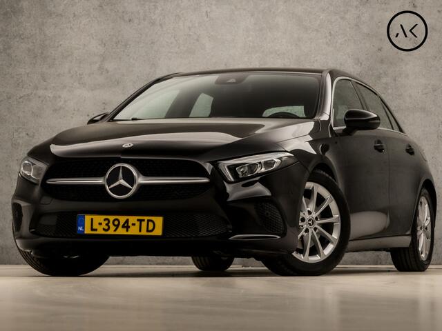 Mercedes-Benz A-KLASSE 200 Sport 164Pk Automaat (GROOT NAVI, CAMERA, LEDER, STOELVERWARMING, SPORTSTOELEN, CRUISE, PARKEERSENSOREN, NIEUWSTAAT)