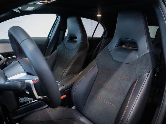 Mercedes-Benz A-KLASSE Hatchback 180 Star Edition AMG Line Panorama dak