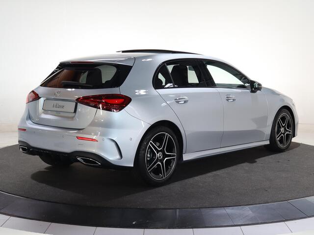 Mercedes-Benz A-KLASSE 180 Business Solution AMG | Panoramaschuifdak | Nightpakket | Achteruitrijcamera