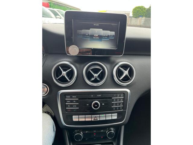 Mercedes-Benz A-KLASSE 180 Lease Edition Plus navi ecc parkeersensoren