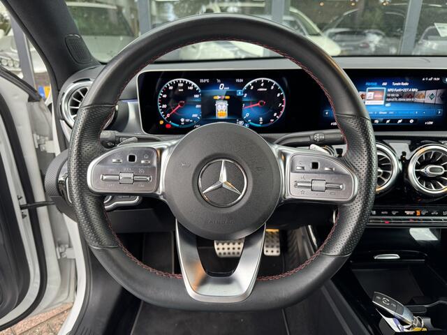 Mercedes-Benz A-KLASSE 180 Business Solution AMG*LED*Navi*Camera*
