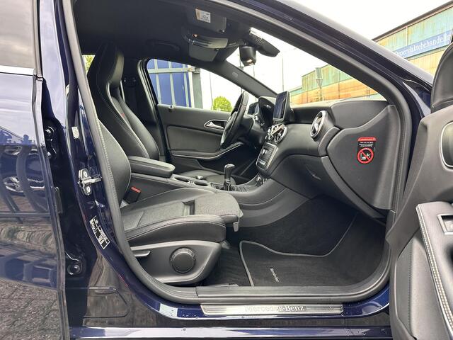 Mercedes-Benz A-KLASSE 160 Ambition NLAUTO/CARPLAY/XENON/NAVI/AMG