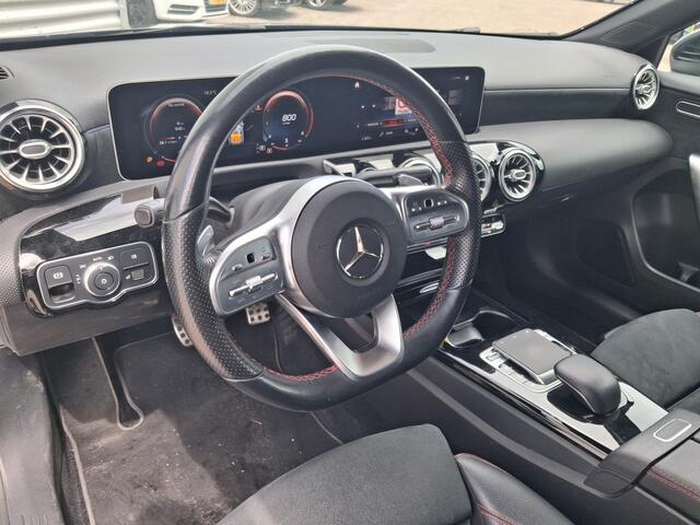 Mercedes-Benz A-KLASSE 200 | Nieuw Binnen! | BTW Auto | Burmester | Widescreen | Sfeerverlichting