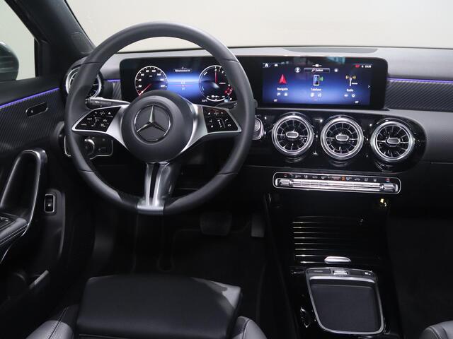 Mercedes-Benz A-KLASSE 250e Star Edition Luxury Line | DISTRONIC | Trekhaak | Dodehoekassistent