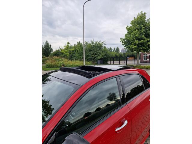 Mercedes-Benz A-KLASSE 200 Launch Edition Premium Plus|panodak|mbux